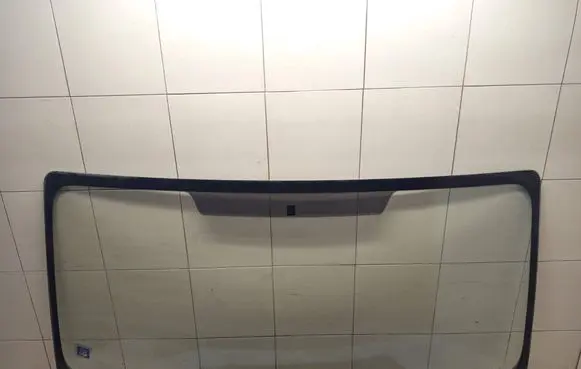 Renault Master II Front windscreen/windshield window 