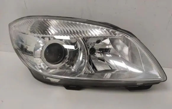 Skoda Fabia Mk2 (5J) Headlight/headlamp 5J1941016E