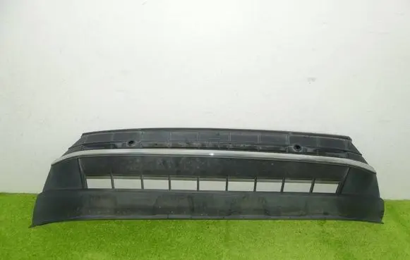 Volkswagen Touareg III Front bumper lip 760807061A