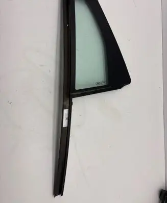 Land Rover Range Rover L460 Type LK Front vent window/glass (coupe) 43R001596