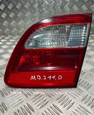 Mercedes-Benz E W211 Tailgate rear/tail lights 379608