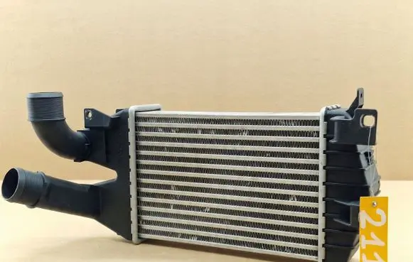 Opel Astra H Intercooler radiator