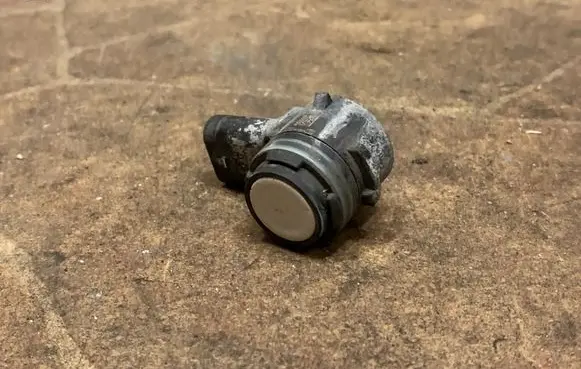 BMW 5 G30 G31 G38 Parking PDC sensor 9283200