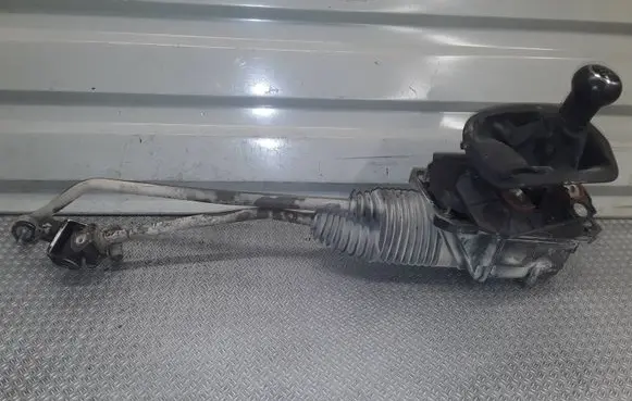 Volkswagen PASSAT B5.5 Gear shifter/selector 8D0711290C