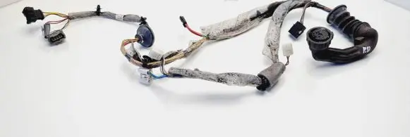 Volvo S70 V70 V70 XC Front door wiring loom 9456942