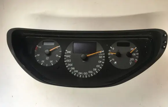 Mercedes-Benz E W210 Speedometer (instrument cluster) 87001357 88311281