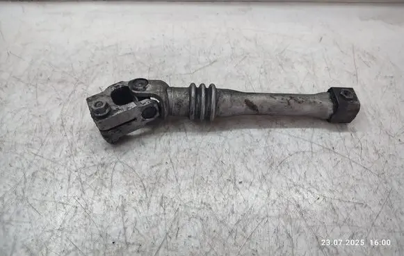 Mercedes-Benz CLS C218 X218 Steering column universal joint 