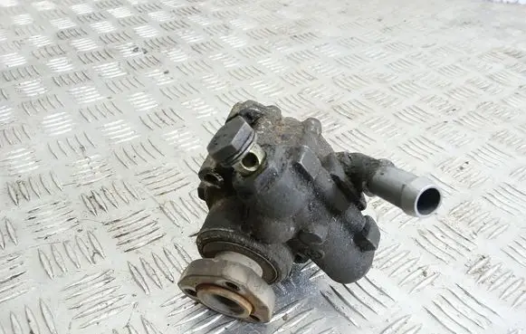Ford Galaxy Power steering pump