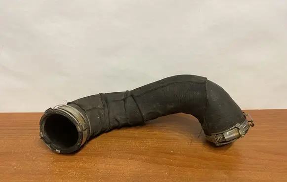 Audi A5 Sportback 8TA Intercooler hose/pipe 8K0145709E B286
