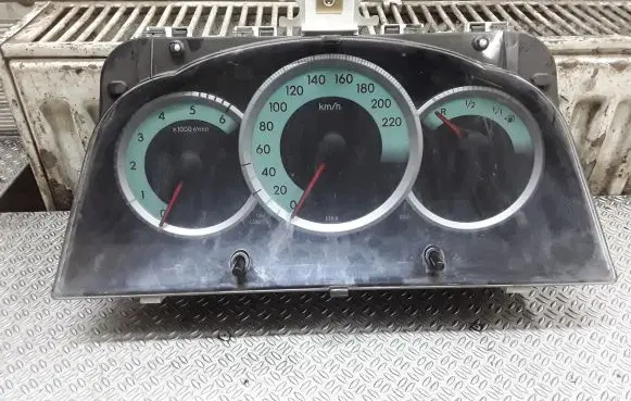 Toyota Corolla Verso AR10 Speedometer (instrument cluster) 838000F060L