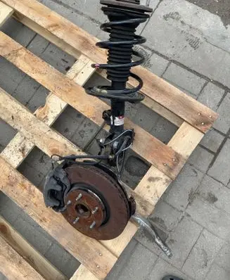 Toyota Avensis T270 Front shock absorber/damper 333ER0NTL 12697817