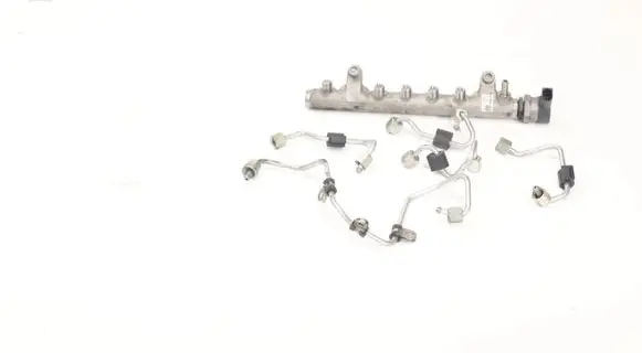 Volkswagen Golf VI Fuel injector supply line/pipe 03L089C