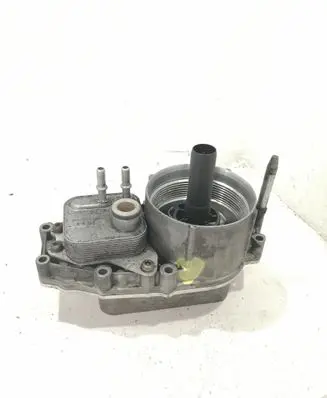 Land Rover Discovery 3 - LR3 Oil filter mounting bracket 16700EB30B
