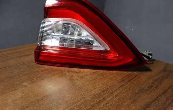 Maserati Levante Rear/tail lights 670106834