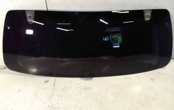 KIA Sorento Rear windscreen/windshield window 