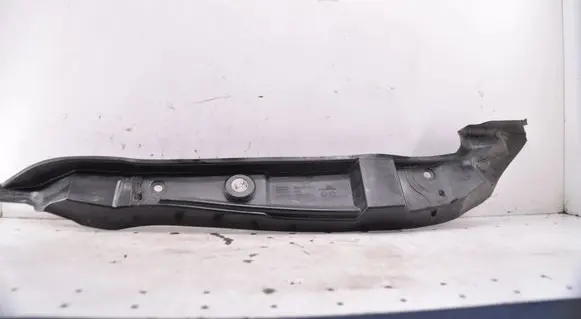Audi Q5 SQ5 8R Fender trim (molding) 8R0821111C