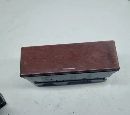 Mercedes-Benz E W210 Glove box 2106830091