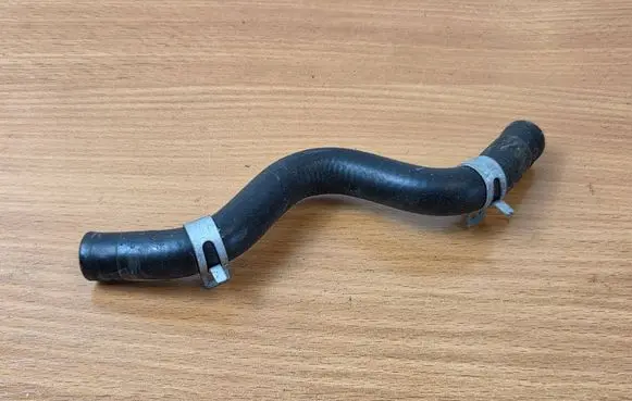 Hyundai i20 (BC3 BI3) Engine coolant pipe/hose 5576