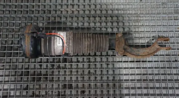 Audi A8 S8 D4 4H Front air suspension shock absorber 4H0616039T