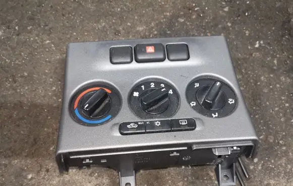 Opel Zafira A Climate control unit 662512