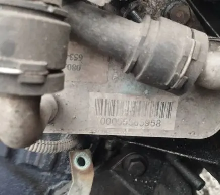 Opel Insignia A Engine oil radiator 00055565958