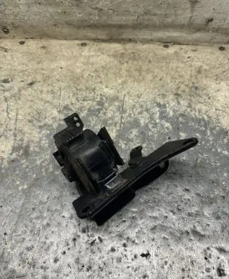 Toyota Corolla Verso AR10 Gearbox mount