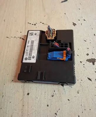 Audi A6 S6 C6 4F Light module LCM 4F0907289G 4F0910289G 5DK00876222