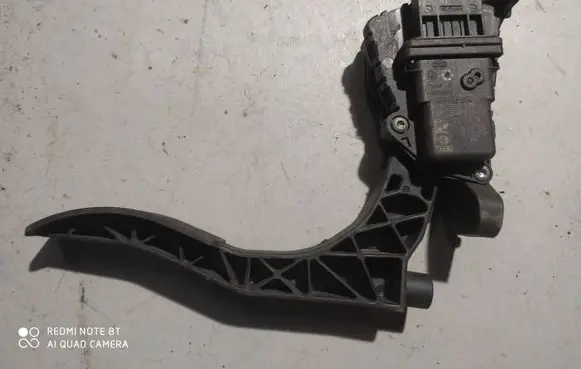 Audi A6 S6 C6 4F Accelerator throttle pedal 4F1721523B