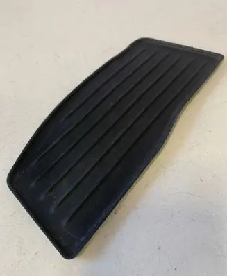 BMW 2 F46 Glove box pad 7395079 51477395079