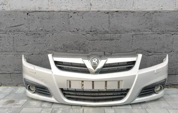 Opel Vectra C Front bumper 13182889