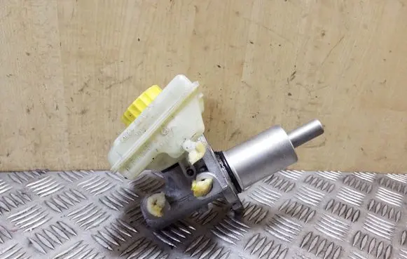 Seat Exeo (3R) Master brake cylinder 8E0611301G 326619233