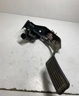 Toyota Avensis T250 Accelerator throttle pedal 8928152021