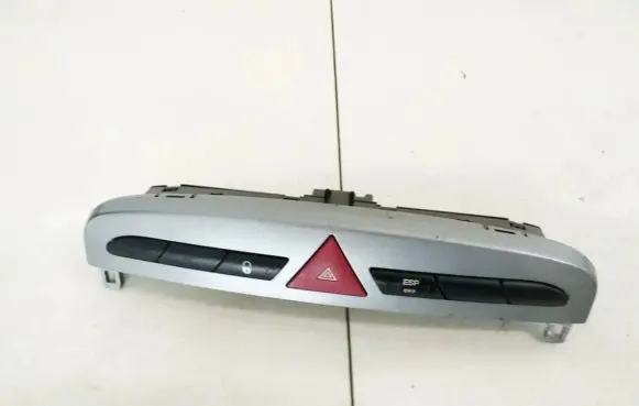 Peugeot 308 Hazard light switch 9659215177