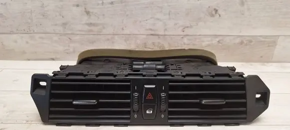 BMW 5 E60 E61 Dash center air vent grill 6910734 7009275 141218