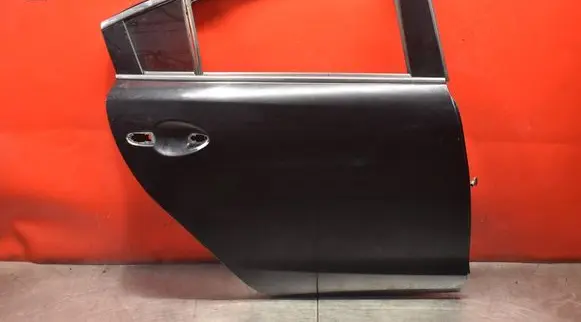 Mazda 6 Rear door