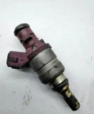 Mercedes-Benz E W211 Fuel injector A2710780023 SIEMENSDEKA