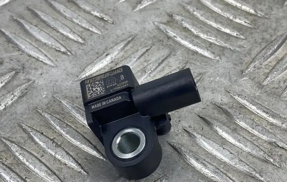 Jeep Grand Cherokee WL Airbag deployment crash/impact sensor 68370842AA