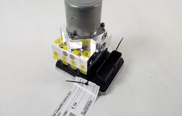 Mercedes-Benz E W213 ABS Pump A2134314501