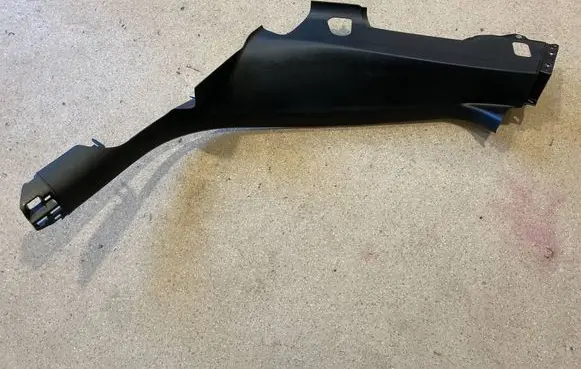 Porsche Macan (95B) Rear seat side bottom trim 95B867767F