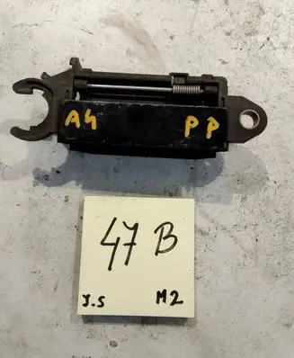 Audi A4 S4 B5 8D Front door exterior handle B25E58410D