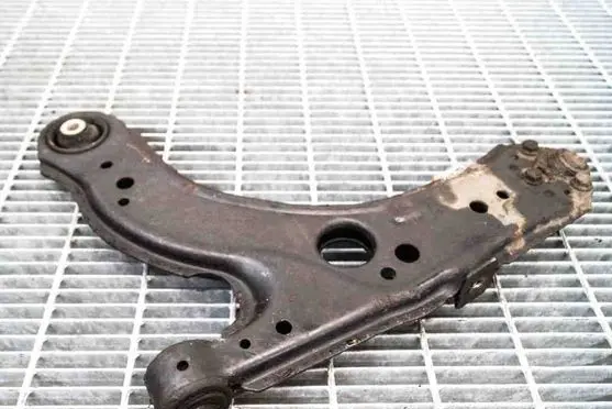 Seat Leon (1M) Front lower control arm/wishbone