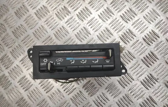 Chrysler Voyager Climate control unit 4462407 17077C 0082