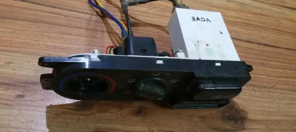 Hyundai Lantra II Climate control unit