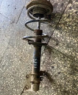 Nissan X-Trail T30 Front shock absorber/damper