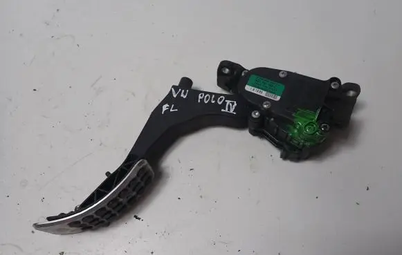 Volkswagen Polo IV 9N3 Accelerator throttle pedal 6Q1721503C