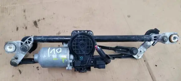 Hyundai i10 Front wiper linkage and motor