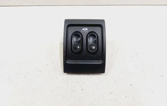 Chrysler PT Cruiser Electric window control switch 0UG381DVAB 0275A 746755741