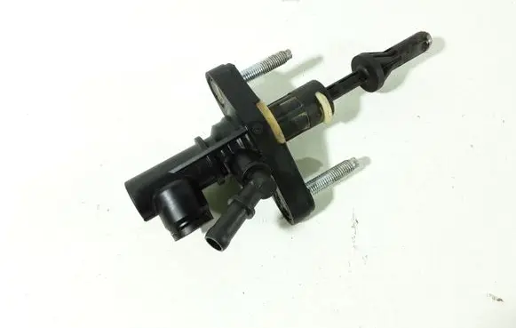 Clutch master cylinder