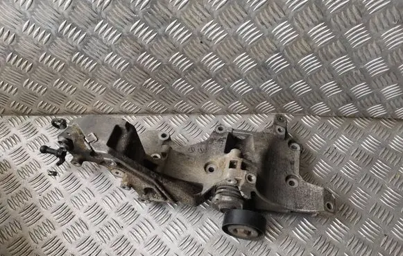 Volkswagen Golf V Generator/alternator bracket 03L903139D 038903315AH