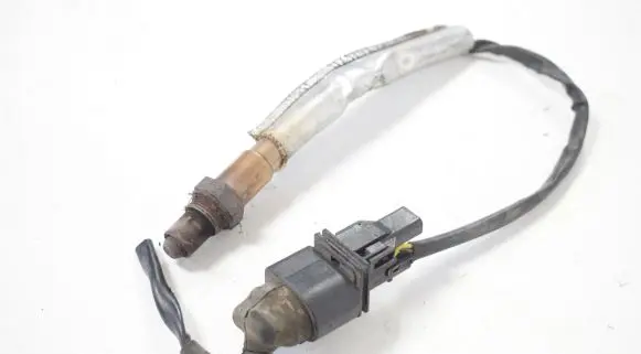 Audi A4 S4 B7 8E 8H Lambda probe sensor 06A906262 0258007097